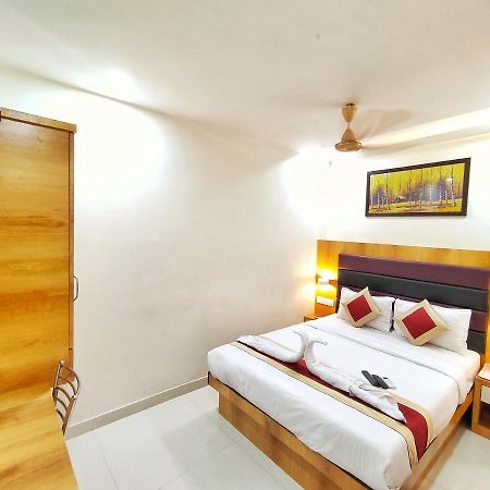 Gateway Suites Mumbai  Buitenkant foto